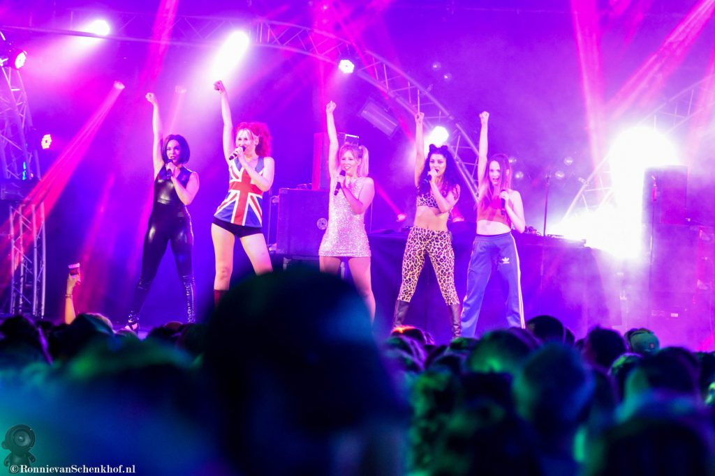 Totally Spice Girls Nederland optreden Koegraspop in Julianadorp